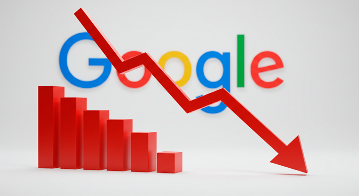 Logo do Google com gráfico em queda em frente, para queda do tráfego orgânico.